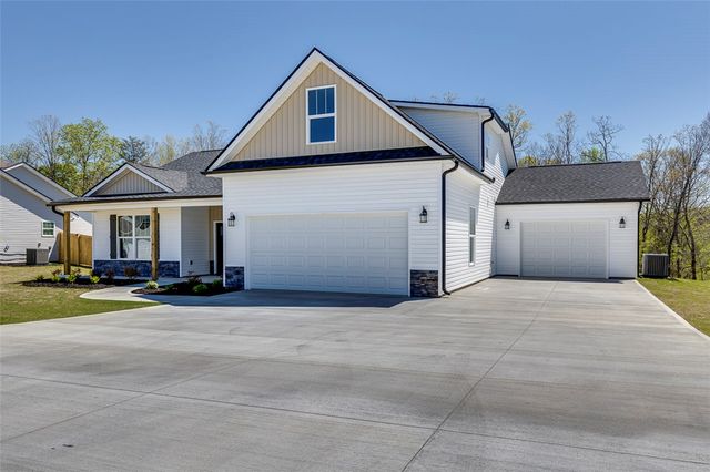 209 Old Glory Court, Pickens, SC 29671