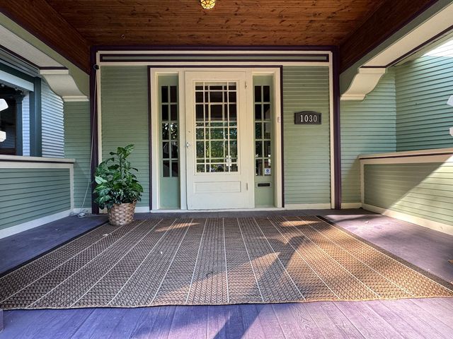 1030 Superior Street, Oak Park, IL 60302