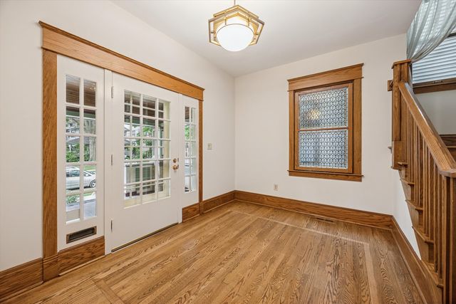 1030 Superior Street, Oak Park, IL 60302