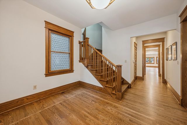 1030 Superior Street, Oak Park, IL 60302