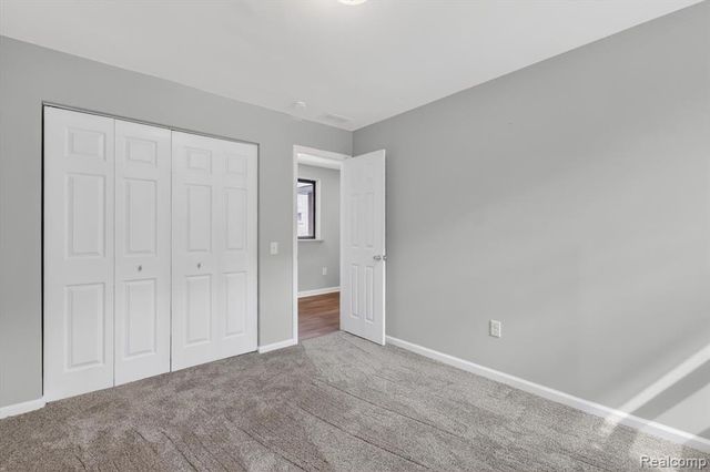 4841 Fenmore Avenue, Waterford, MI 48328