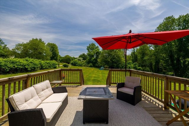 269 Dudley Southbridge Rd, Dudley, MA 01571