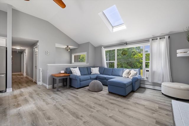 269 Dudley Southbridge Rd, Dudley, MA 01571