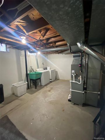 20813 Washington, Macomb, MI 48066