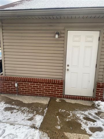 20813 Washington, Macomb, MI 48066