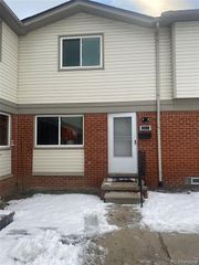 20813 Washington, Macomb, MI 48066