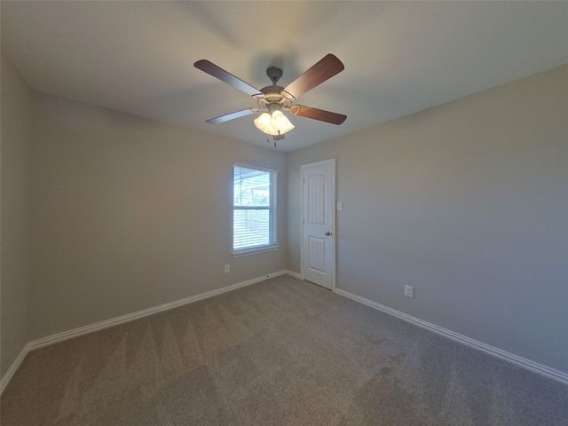 12216 Hunters Crossing Lane, Fort Worth, TX 76028