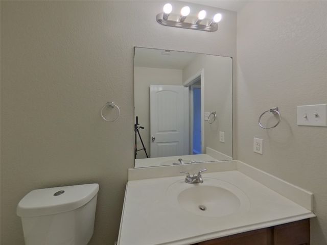 12216 Hunters Crossing Lane, Fort Worth, TX 76028