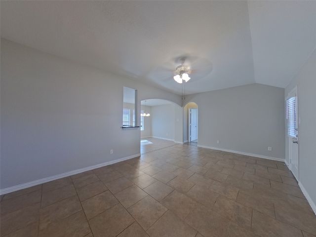 12216 Hunters Crossing Lane, Fort Worth, TX 76028