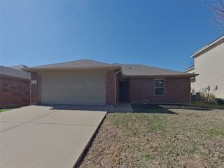 12216 Hunters Crossing Lane, Fort Worth, TX 76028