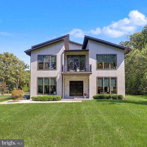45449 PERSIMMON LN, Sterling, VA 20165