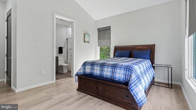 45449 PERSIMMON LN, Sterling, VA 20165