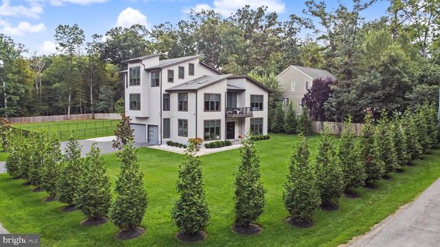 45449 PERSIMMON LN, Sterling, VA 20165
