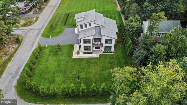 45449 PERSIMMON LN, Sterling, VA 20165