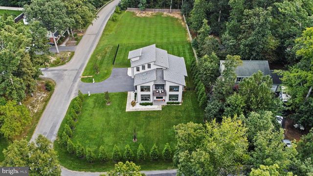 45449 PERSIMMON LN, Sterling, VA 20165