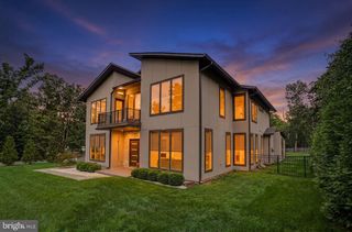 45449 PERSIMMON LN, Sterling, VA 20165