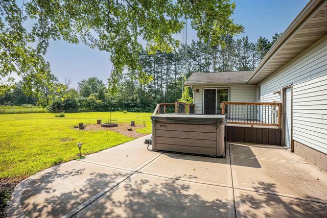 N9930 Pine Aire Drive, Wisconsin Dells, WI 53965