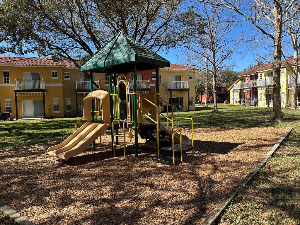 Image 40 of property listing at 8411 CRYSTAL COVE LOOP, Kissimmee, FL 34747