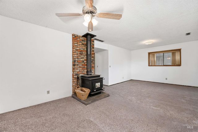 786 Meadows Drive, Twin Falls, ID 83301