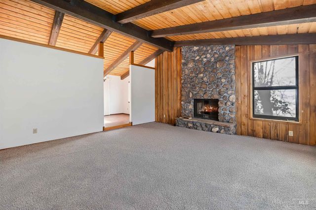786 Meadows Drive, Twin Falls, ID 83301