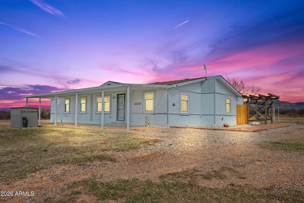 10072 S SHILOH RANCH Road, Hereford, AZ 85615