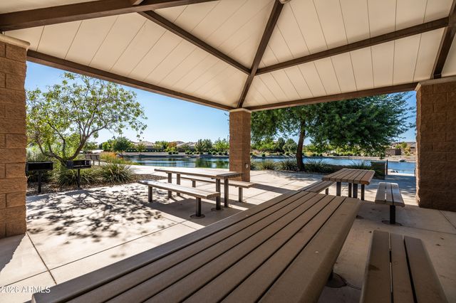5097 S PONDEROSA Drive, Gilbert, AZ 85298