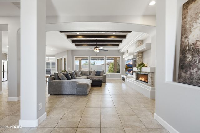 5097 S PONDEROSA Drive, Gilbert, AZ 85298