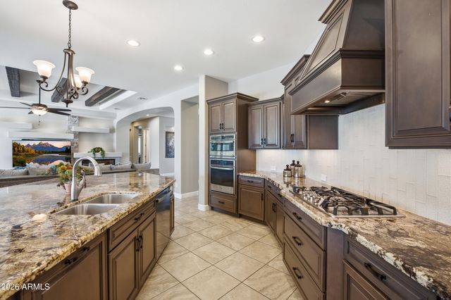 5097 S PONDEROSA Drive, Gilbert, AZ 85298