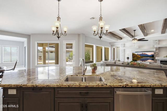 5097 S PONDEROSA Drive, Gilbert, AZ 85298