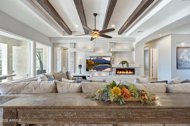 5097 S PONDEROSA Drive, Gilbert, AZ 85298