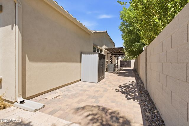 5097 S PONDEROSA Drive, Gilbert, AZ 85298