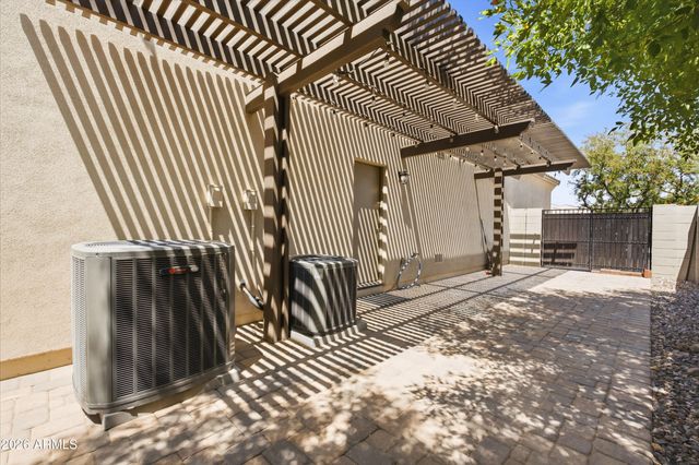 5097 S PONDEROSA Drive, Gilbert, AZ 85298