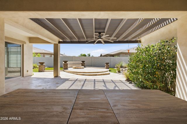 5097 S PONDEROSA Drive, Gilbert, AZ 85298