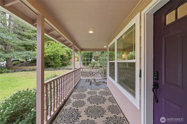 528 Seahawk Street SE, Lacey, WA 98503