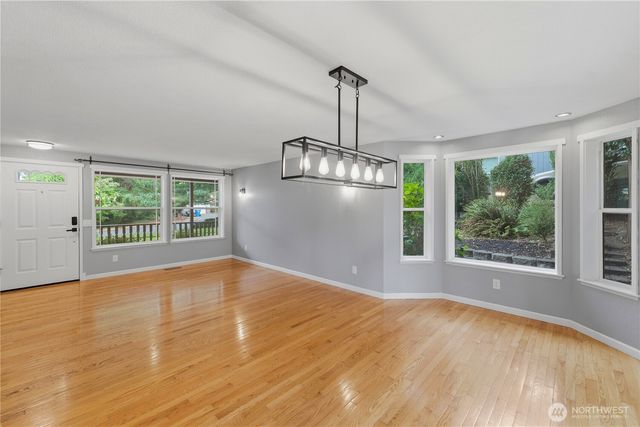 528 Seahawk Street SE, Lacey, WA 98503