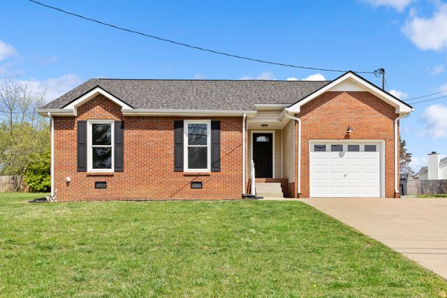 3105 Larson Ln, Clarksville, TN 37043
