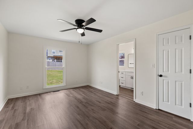 3105 Larson Ln, Clarksville, TN 37043