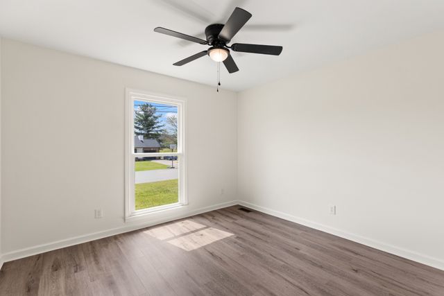 3105 Larson Ln, Clarksville, TN 37043