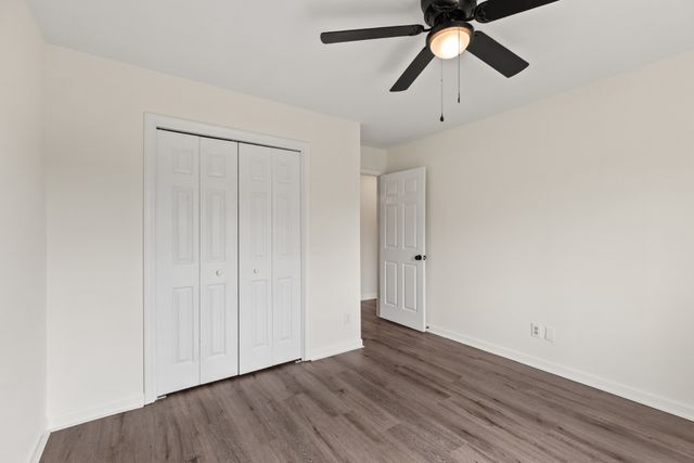 3105 Larson Ln, Clarksville, TN 37043