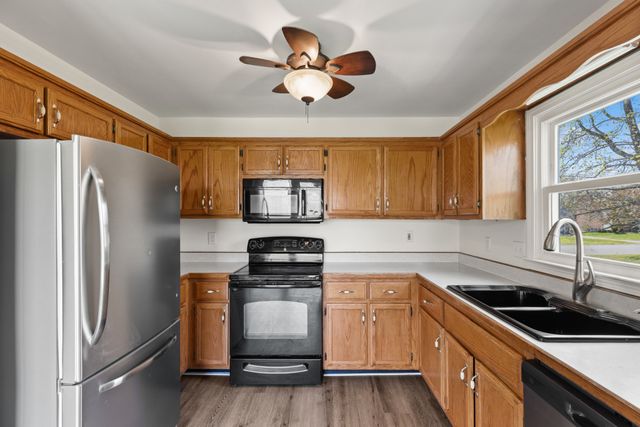 3105 Larson Ln, Clarksville, TN 37043