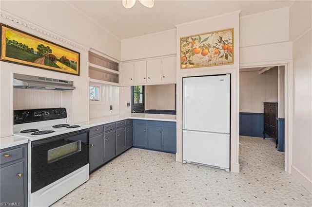 402 E Main Street, Boonville, NC 27011