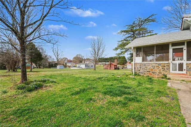 402 E Main Street, Boonville, NC 27011