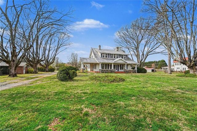 402 E Main Street, Boonville, NC 27011