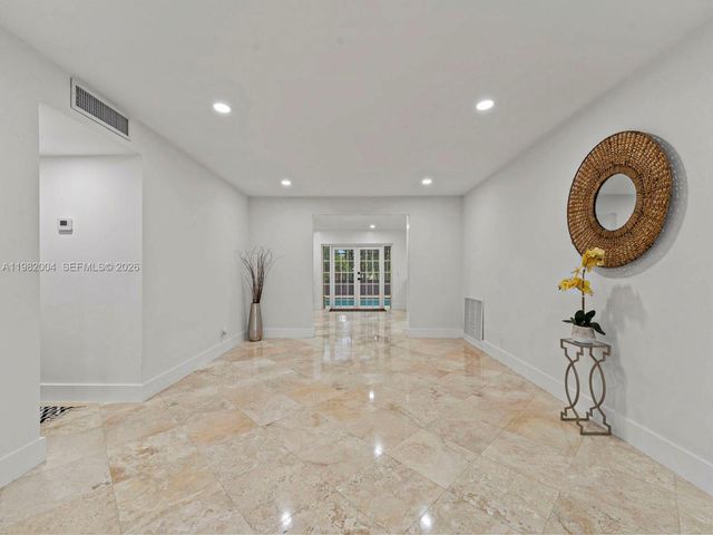 3130 NW 67th Ct, Fort Lauderdale, FL 33309