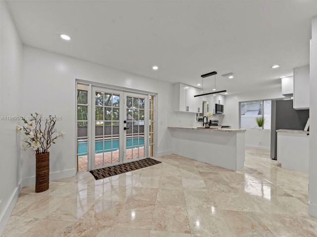 3130 NW 67th Ct, Fort Lauderdale, FL 33309