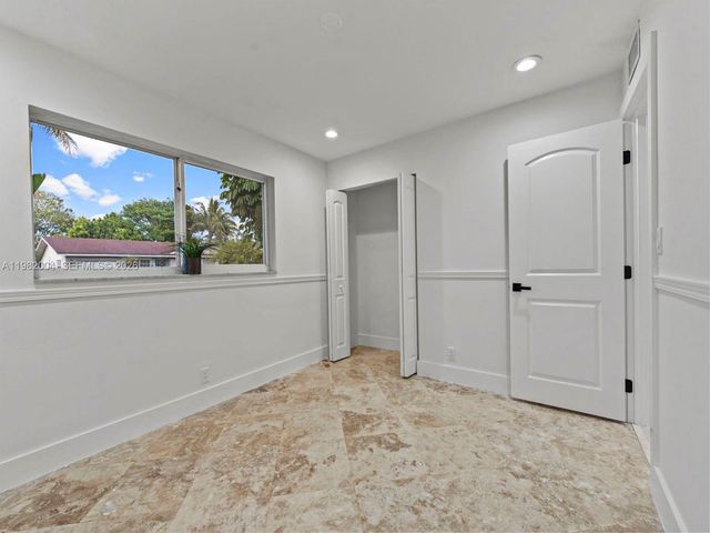 3130 NW 67th Ct, Fort Lauderdale, FL 33309