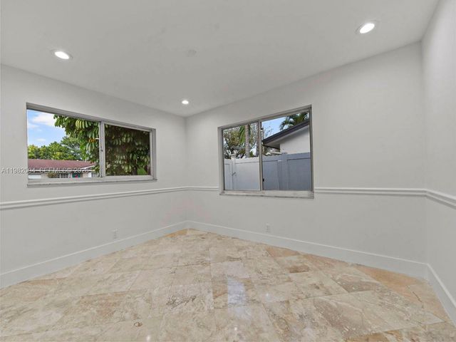 3130 NW 67th Ct, Fort Lauderdale, FL 33309