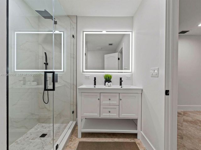 3130 NW 67th Ct, Fort Lauderdale, FL 33309