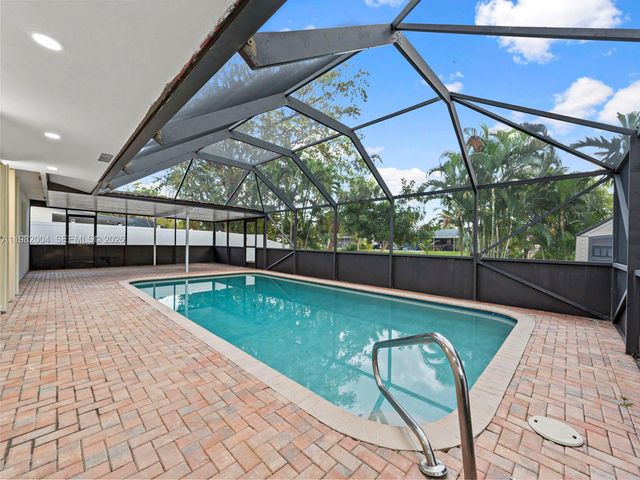 3130 NW 67th Ct, Fort Lauderdale, FL 33309