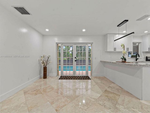 3130 NW 67th Ct, Fort Lauderdale, FL 33309